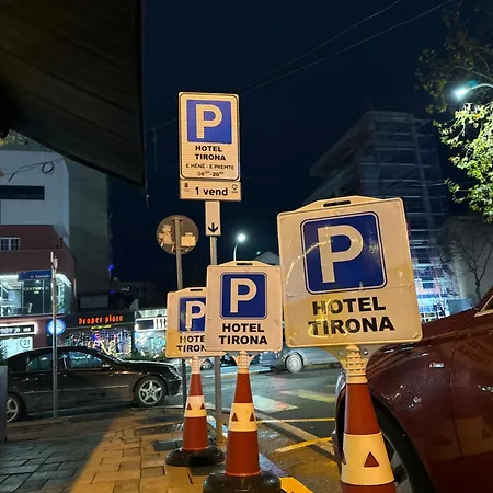 Tirona Ξενοδοχείο