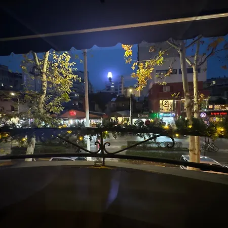 Ξενοδοχείο Tirona
