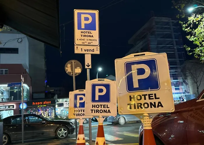 Tirona ホテル