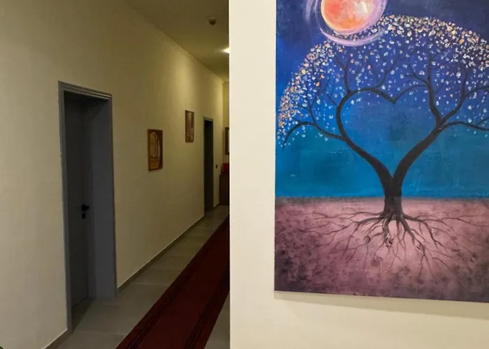 Tirona ホテル ティラナ