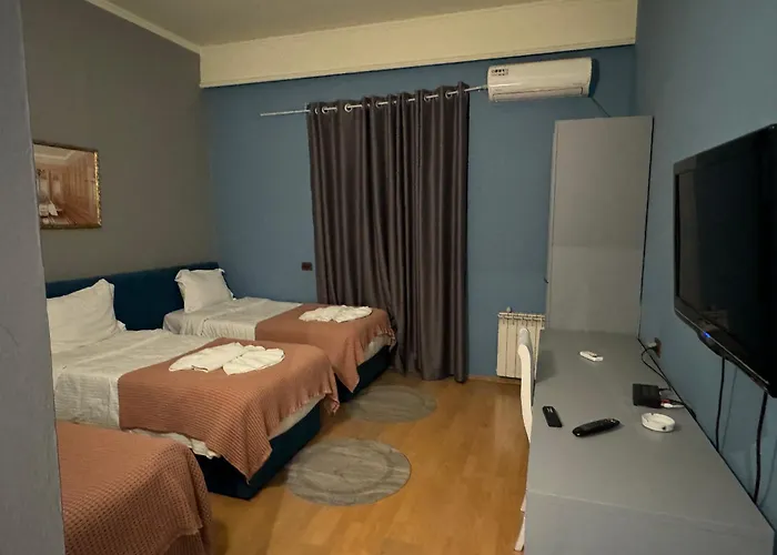 Tirona Hotel